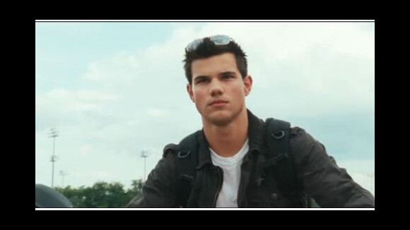 Taylor Lautner ... La bande-annonce d'Abduction, avec sa girlfriend Lily Collins (VIDEO)