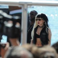 Lady Gaga à Cannes pour le Grand Journal ... les photos en mode Born This Way
