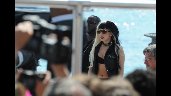 Lady Gaga à Cannes pour le Grand Journal ... les photos en mode Born This Way