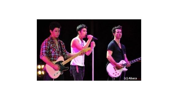 Joe Jonas ... Demi Lovato lui manque