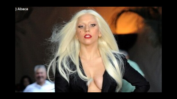 Lady Gaga : tiraillée entre deux hommes, elle veut un bébé