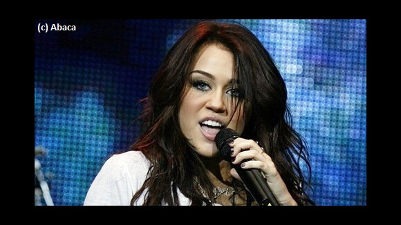 Miley Cyrus : des photos d'elle en bikini la mettent en rogne