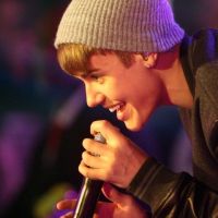 Justin Bieber enflamme Londres pour un concert (PHOTOS)