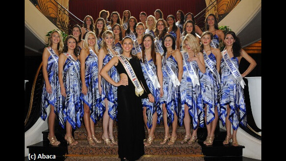 Geneviève de Fontenay et ses Miss : une présentation en forme d'adieux (PHOTOS)