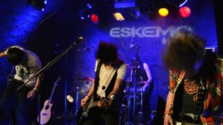 EXCLU : Purefans Session du groupe Eskemo : le trailer pour mettre l'eau à la bouche ... avant les vidéos