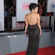 Vanessa Hudgens et sa robe transparante aux People's Choice Awards