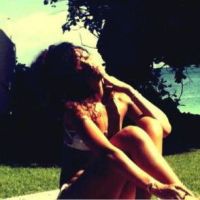 Rihanna sur Twitter : elle poste encore des photos sexy et revoit Chris Brown