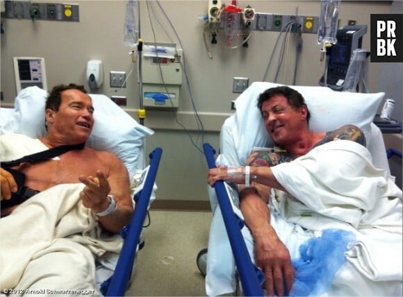 Sylvester Stallone et Arnold Schwarzenegger direction le bloc opératoire