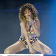 Rihanna multiplie les poses sexy pendant ses concerts