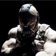 The Dark Knight Rises : nouveau fail de Bane ! Tom Hardy taillé sur son physique ...