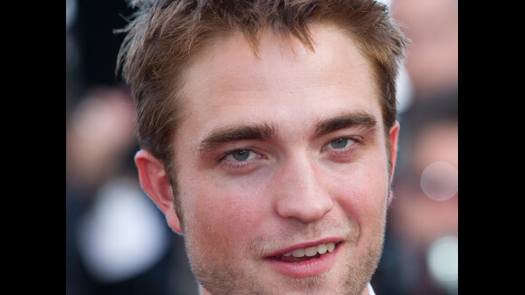 Robert Pattinson au Grand Journal de Cannes : Kristen Stewart l'abandonne !