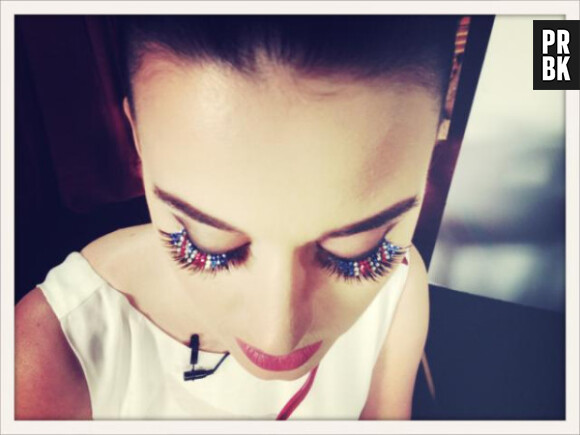Katy Perry affiche des cils made in UK !