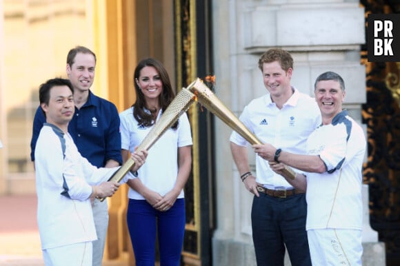 Kate Middleton, les deux Princes et la flamme olympique