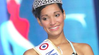 Cindy Fabre enceinte : un baby sous le sapin à Noël pour l'ex Miss France !