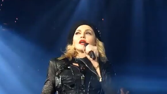 Madonna : Obama, un "musulman noir" ? Nouveau dérapage sur scène ! (VIDEO)