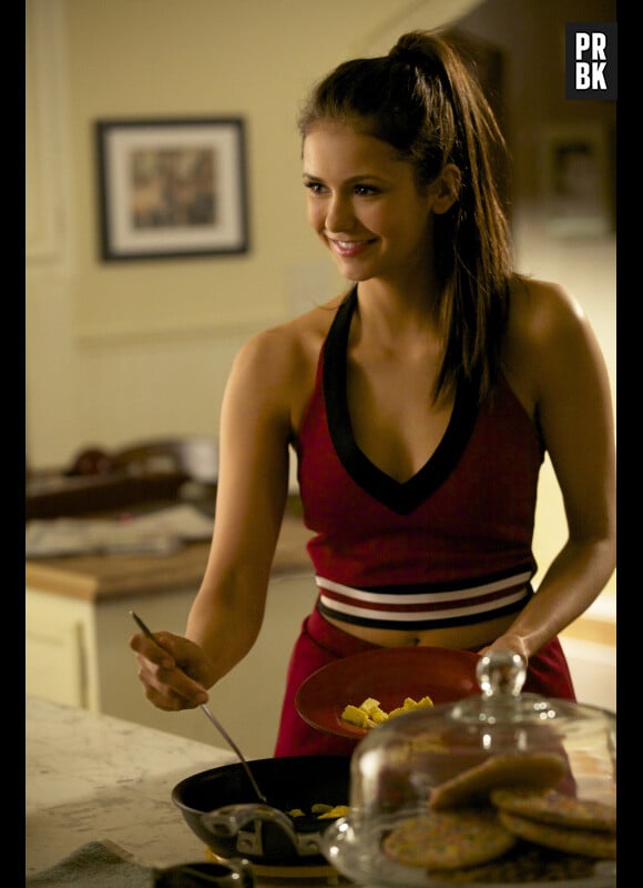Avec qui Elena va-t-elle coucher dans la saison 4 de Vampire Diaries ?