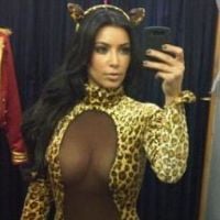 Kim Kardashian : pour Halloween, la plus hot, ce sera elle, miaooouuu ! (PHOTO)