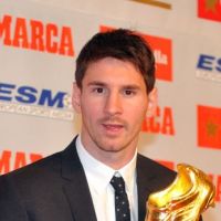 Messi papa : un mini Soulier d&#039;Or et une tétine pour la naissance de son fils (PHOTOS)