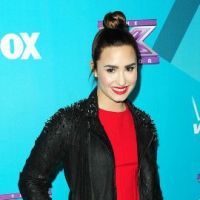 Demi Lovato : brune et canon pour une soirée X Factor (PHOTOS)