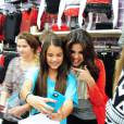 Selena Gomez : Séances de photos avec ses fans !