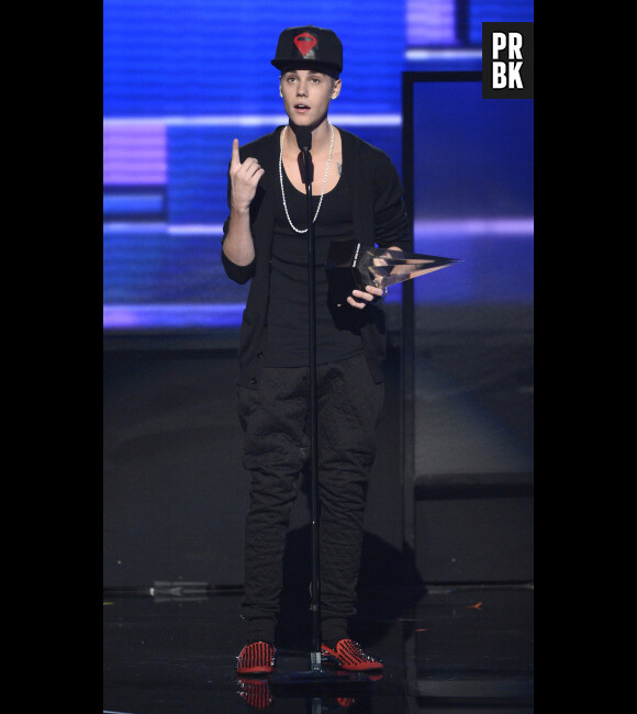 American Music Awards 2012 : Justin Bieber "artiste de l'année", "chanteur pop-rock de l'année" et "album pop-rock de l'année"