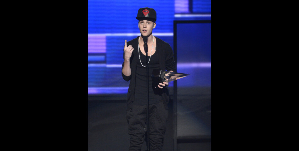 American Music Awards 2012 : Justin Bieber &quot;artiste de l&#039;année&quot;, &quot;chanteur pop-rock de l&#039;année&quot; et &quot;album pop-rock de l&#039;année&quot;