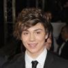 George Shelley : Sexy, il n'assume pas son corps