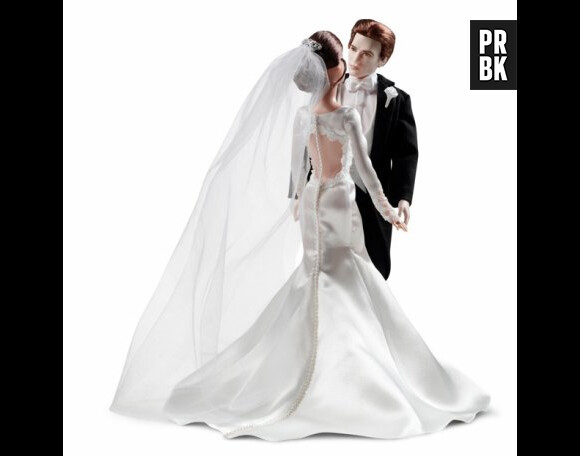 Robert Pattinson et Kristen Stewart en Barbie pour une mariage. Un signe ?