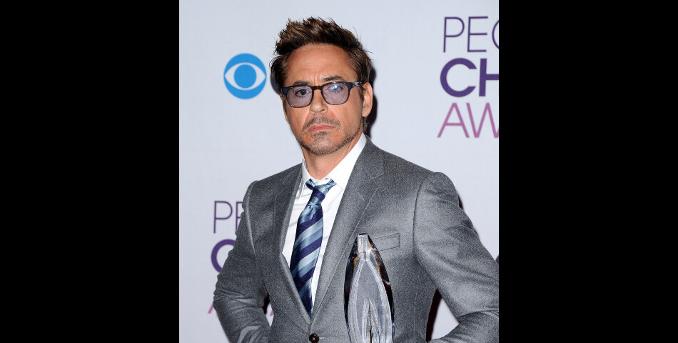 Robert Downey Jr gagne deux prix aux People&#039;s Choice Awards 2013