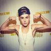 Jolis biceps ! Justin aime poster des photos de ses muscles sur Instagram.