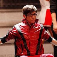 Glee saison 4 : enfin de l&#039;amour pour Artie ? (SPOILER)