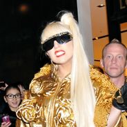 Lady Gaga en fauteuil roulant après son opération d&#039;urgence