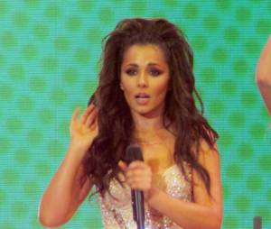 Cheryl Cole, ultra mini pour le concert des Girls Aloud