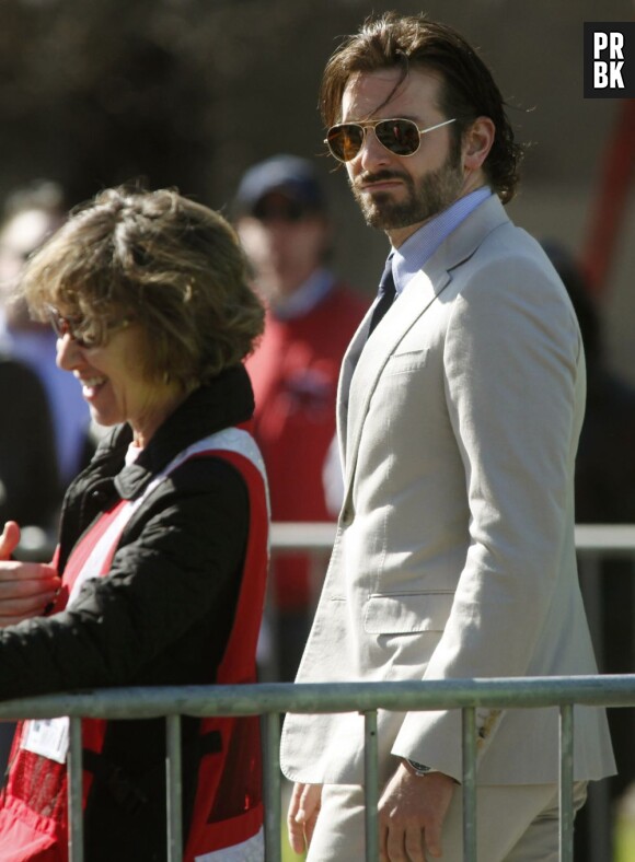 Bradley Cooper a assisté à une cérémonie après les attentats de Boston