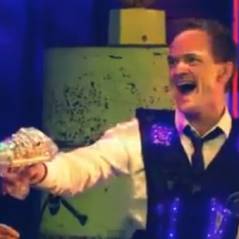How I Met Your Mother saison 8 : Barney de retour au Laser Tag... avec son beau-père (SPOILER)