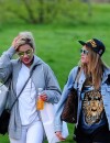 Rita Ora et Cara Delevingne se sont promenées à Londres le 3 mai 2013