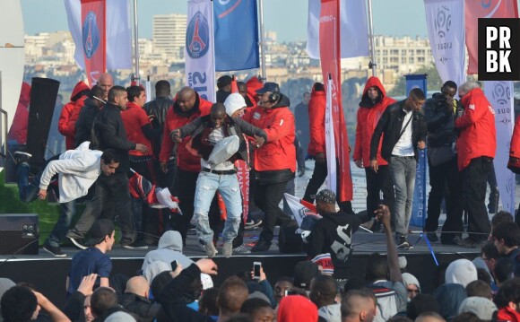 Des "supporters" du PSG ont commis des dégâts au Trocadéro le 13 mai 2013