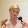 Amélie Neten des Anges de la télé-réalité 5 en mode langue de vip dans le bain de Jeremstar