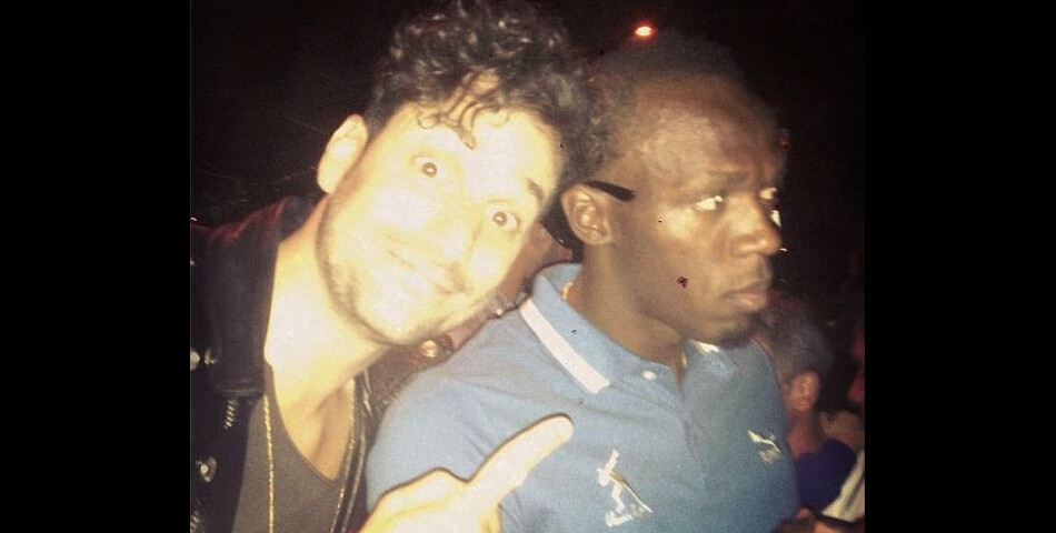 Usain Bolt (avec Gunther Love) s&#039;improvise DJ au Bus Palladium à Paris le 3 juillet 2013