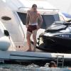 Lionel Messi prend du bon temps avant la reprise, lundi 8 juillet 2013 sur l'île de Formentera