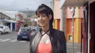 Sheryfa Luna et Axel Tony : Sensualité, le clip cheap qui va faire pleurer Axelle Red