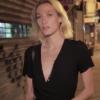 Bastian Baker : il rencontre une belle blonde dans le clip de 79 Clinton Street