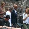 Bonne ambiance entre Mark Wahlberg, Stanley Tucci, Nicola Peltz et Sophia Myles sur le tournage de Transformers 4, le 31 juillet 2013 à Detroit