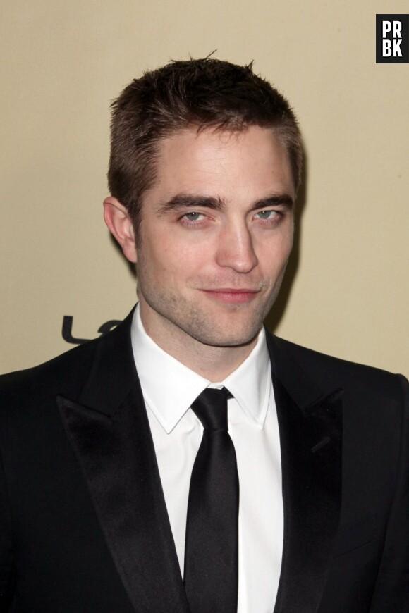 Robert Pattinson pendant l'after-party des Golden Globes 2013