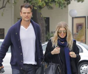 Josh Duhamel et Fergie ont officialisé la grossesse de la chanteuse des Black Eyed peas au mois de février 2013