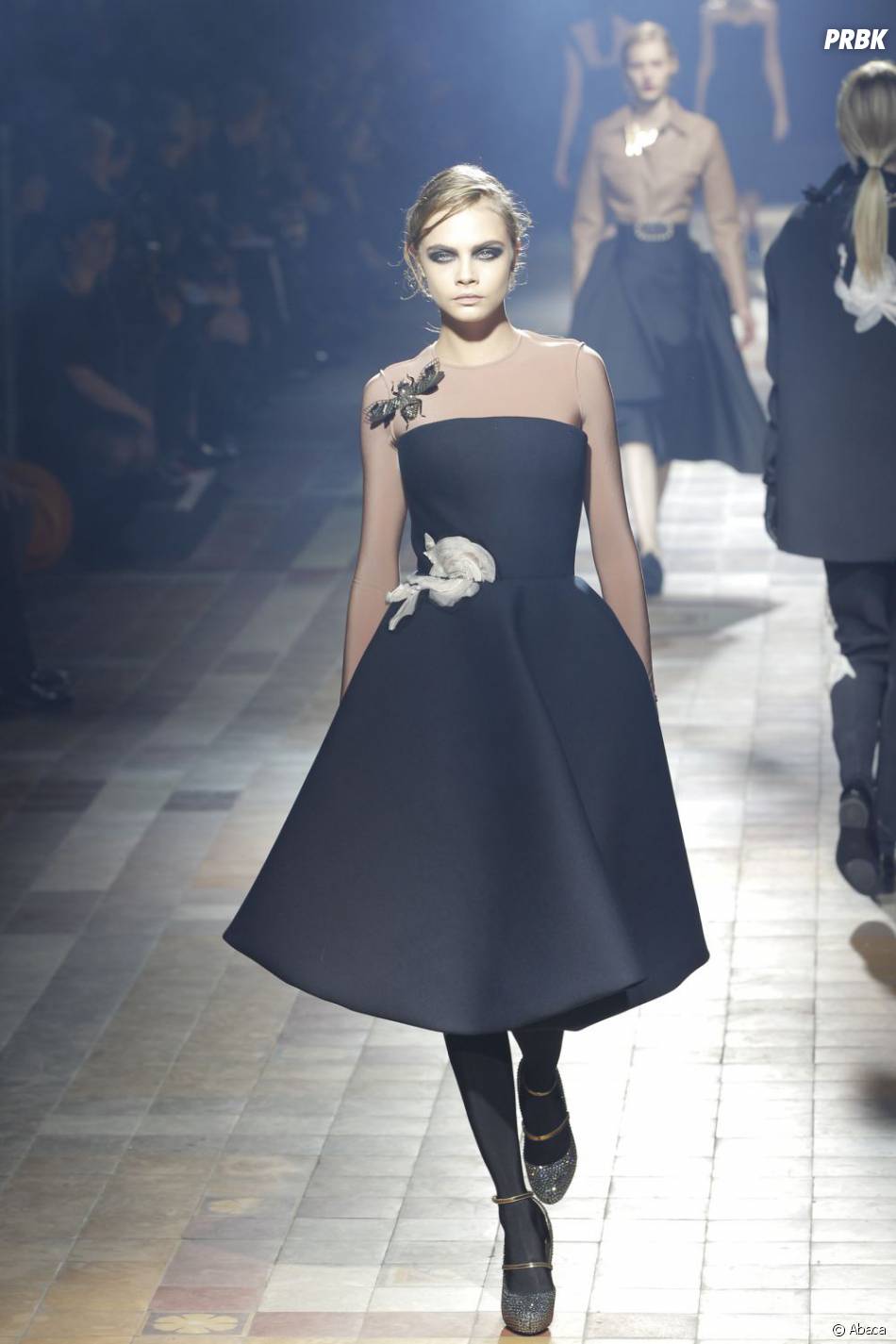 Cara Delevingne : aussi cool que sexy en tant que DJ pour ...