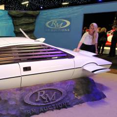 James Bond : plus de 700 000 euros pour sa voiture aquatique