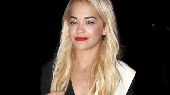 Rita Ora change de look : en mode extensions à L.A