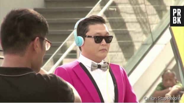 Psy sur le tournage d&#039;une publicité à Hong Kong le 3 octobre 2013