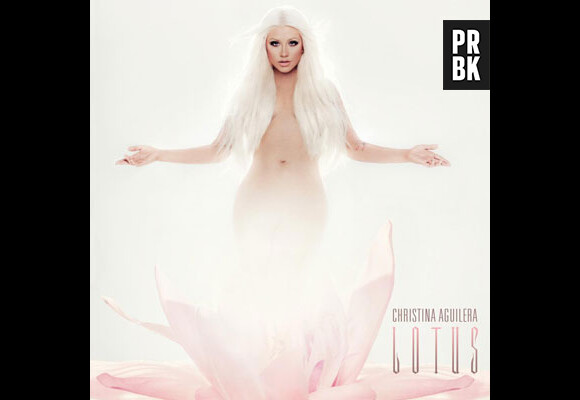 Christina Aguilera : nue sur la pochette de l'album "Lotus" en 2012